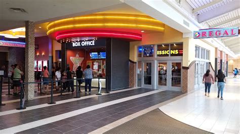 dulles town center movies